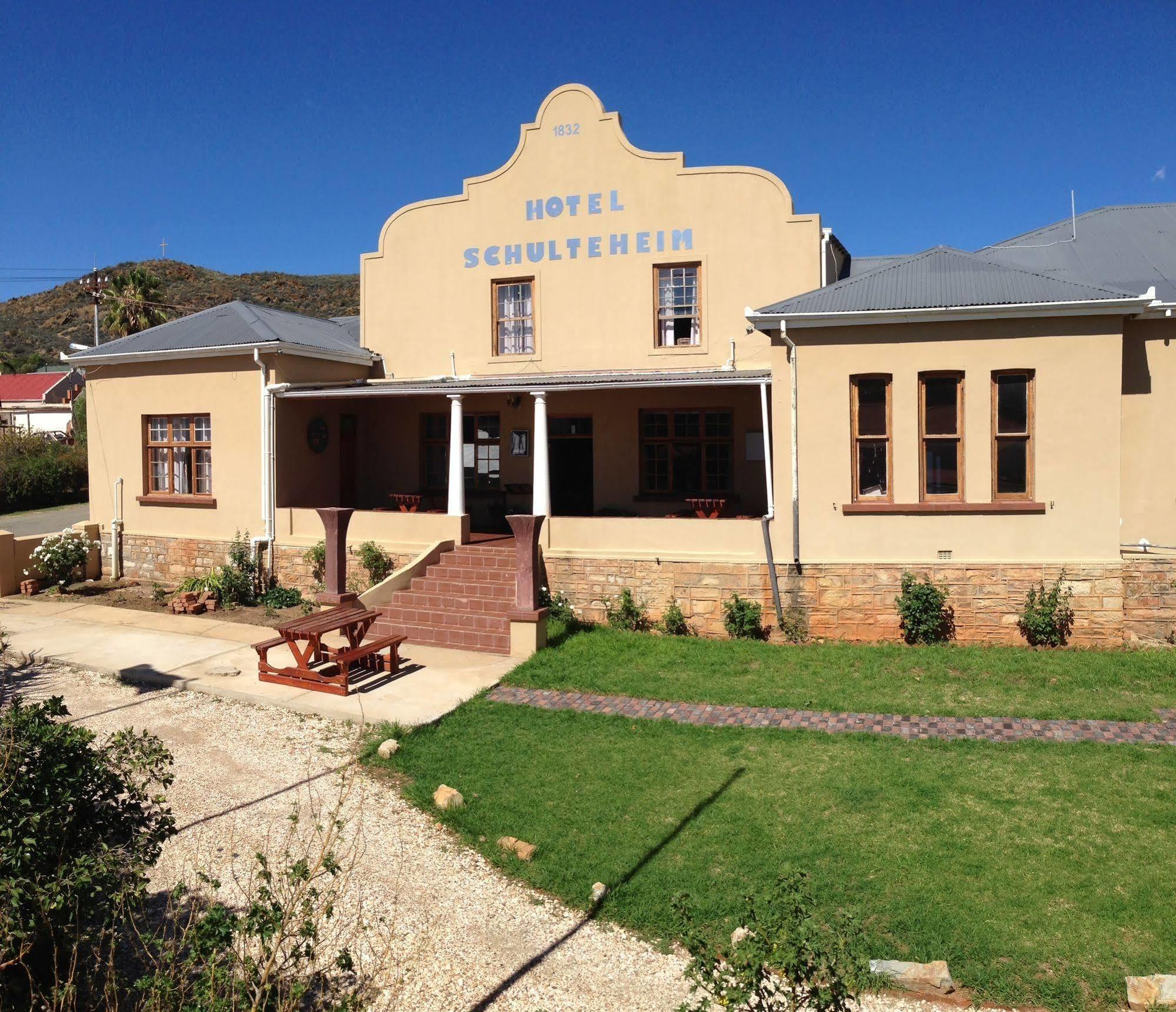 Schulteheim Hotel Uniondale  Exterior photo